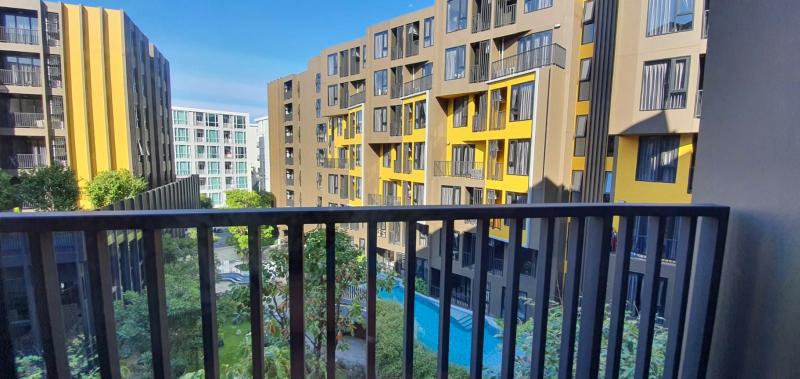 1 bedroom condominium pool view for sale at The Base Central Phuket